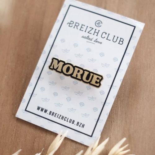 Découvrez le Pin's Morue de la marque française Breizh Club sur le site marchand de Lorycompagnie.com, La mode positive à Rennes